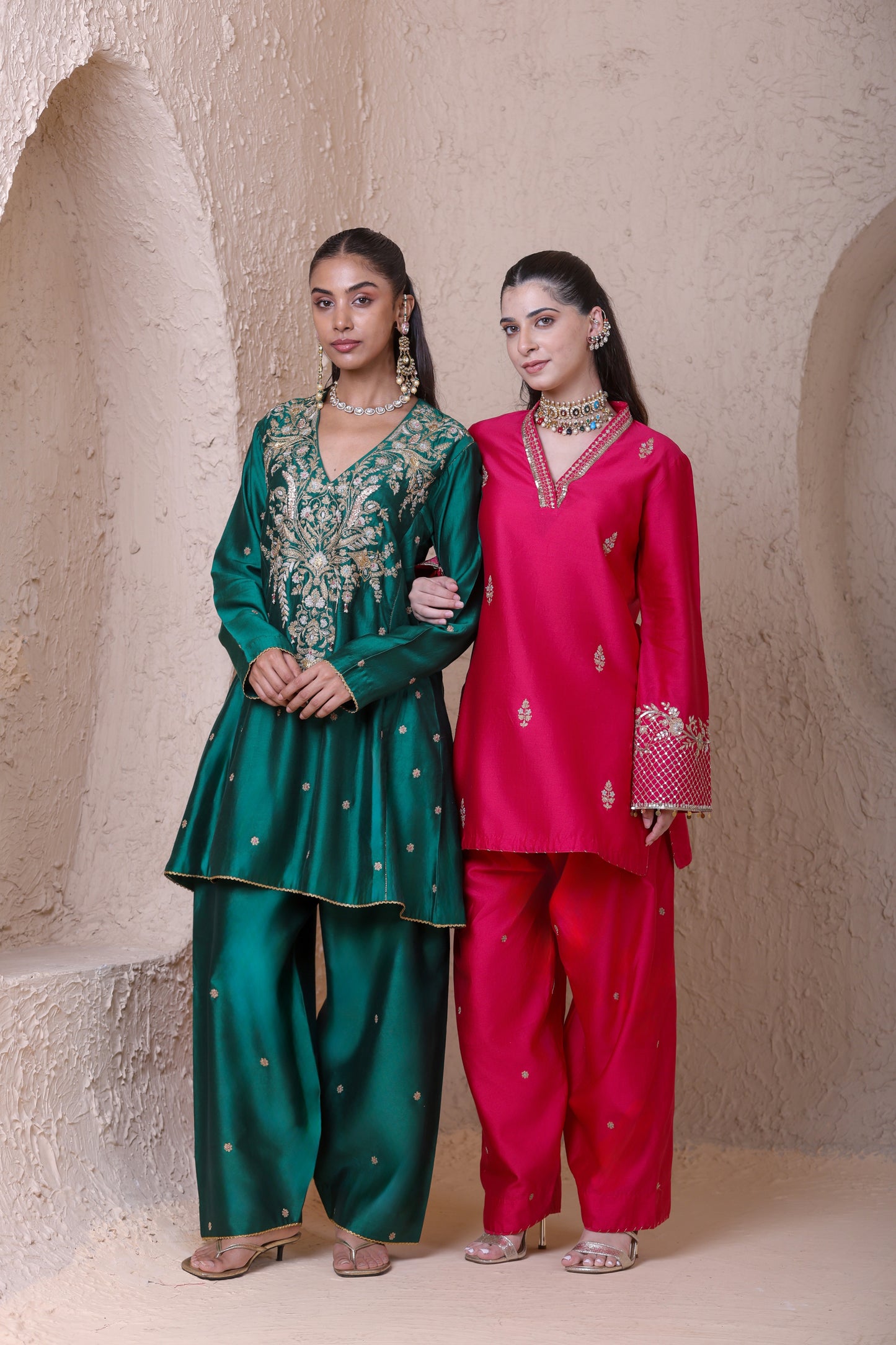 Rangrez Green Short Pheran Kurta set
