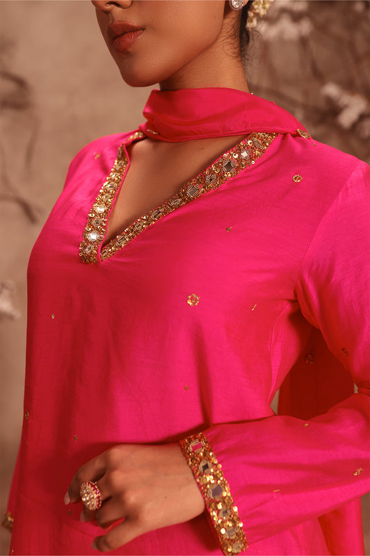 Nazakat Hot Pink Jaal Kurta Set