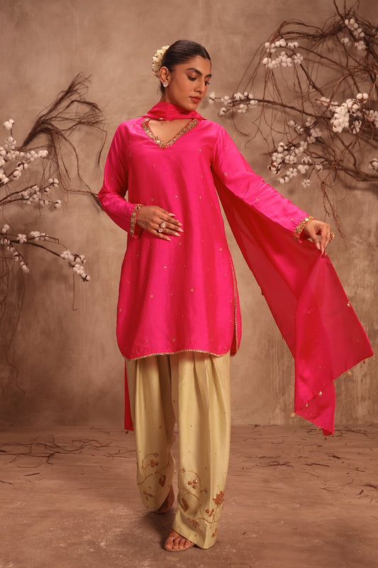 Nazakat Hot Pink Jaal Kurta Set