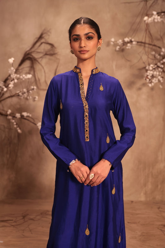 Nazakat Indigo Applique Kurta Set