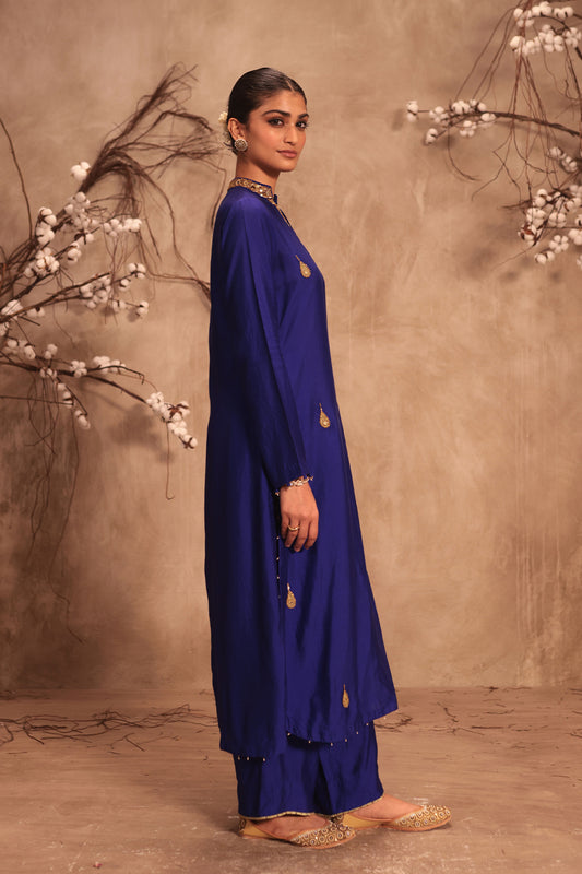 Nazakat Indigo Applique Kurta Set