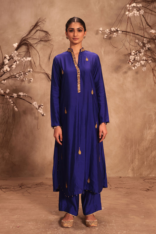 Nazakat Indigo Applique Kurta Set