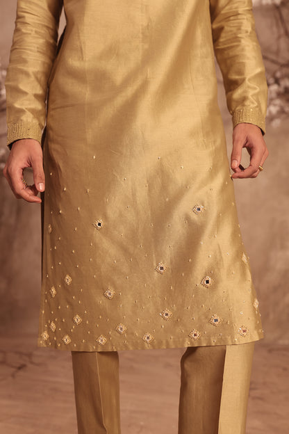 Nazakat Light Green Mirror Butti Kurta Set