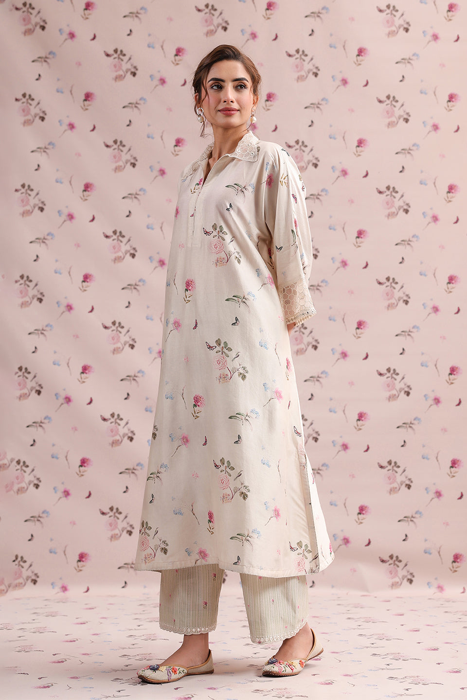 Noor Ivory Collar Kurta Set