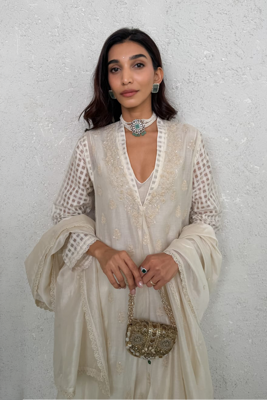 Vaayu Ivory Kalidar Set