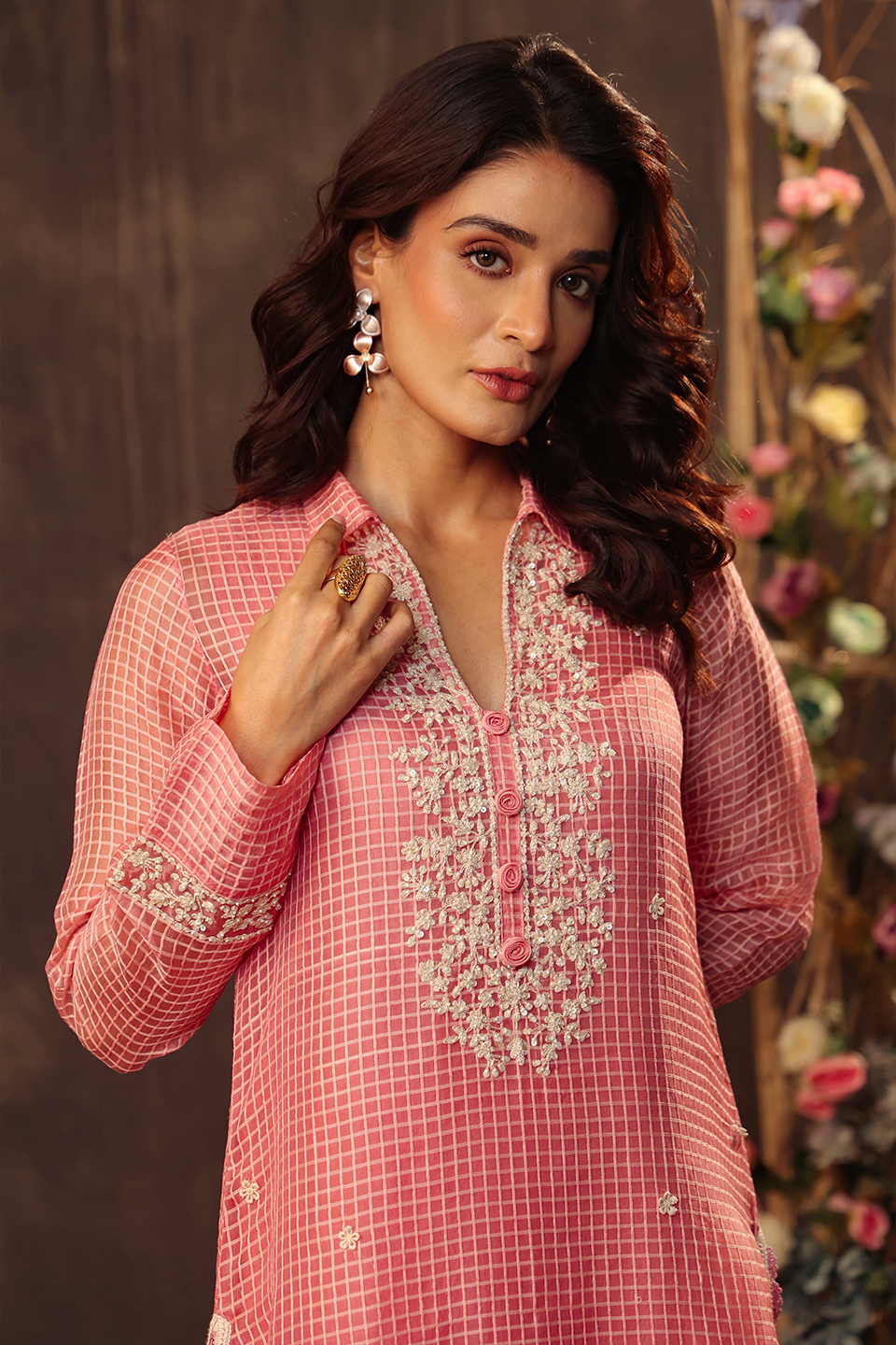 Vaayu Pink Collar Kurta Set