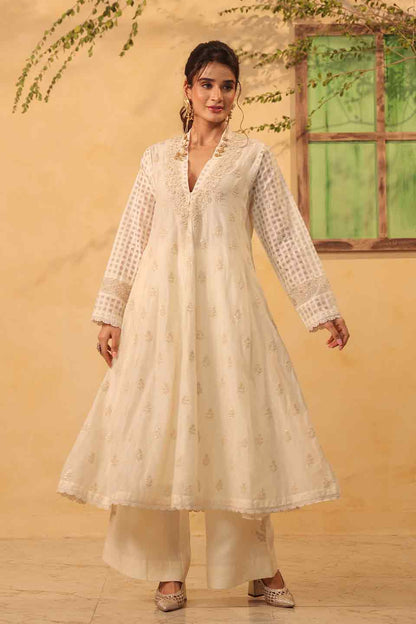 Vaayu Ivory Kalidar Set