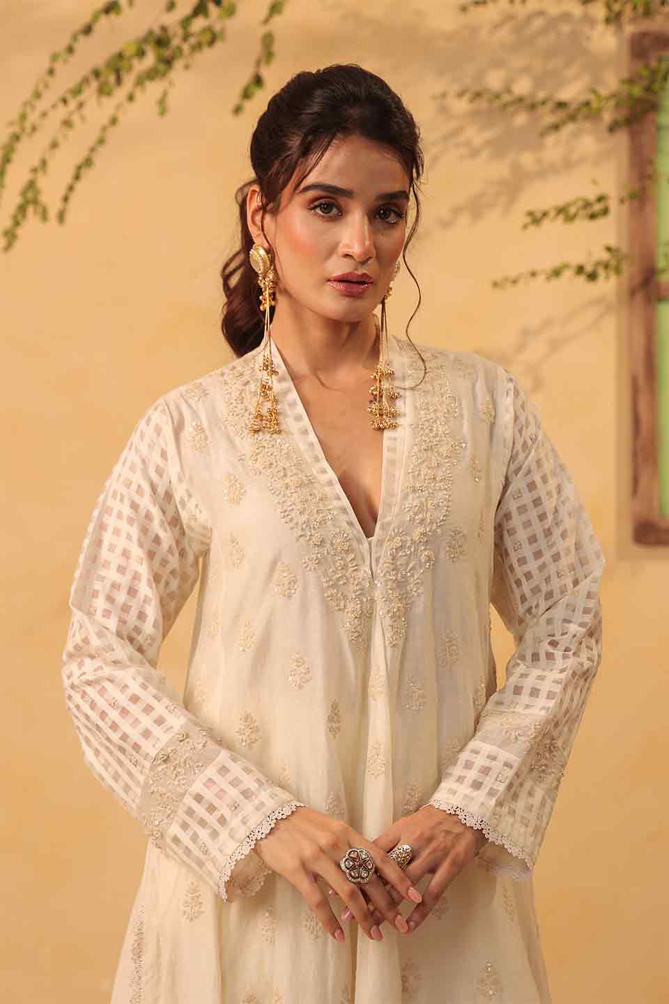 Vaayu Ivory Kalidar Set