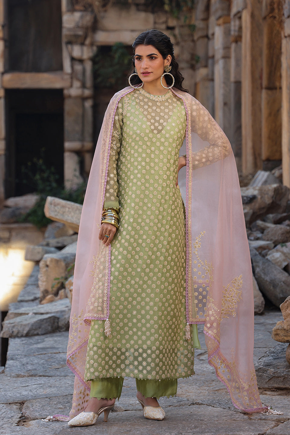 Vaayu Green Close Neck Kurta Set