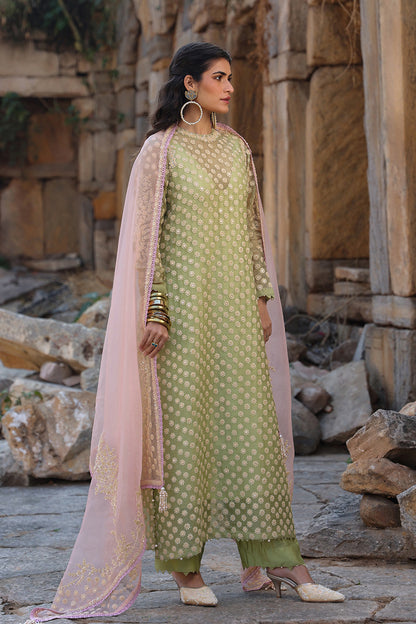 Vaayu Green Close Neck Kurta Set