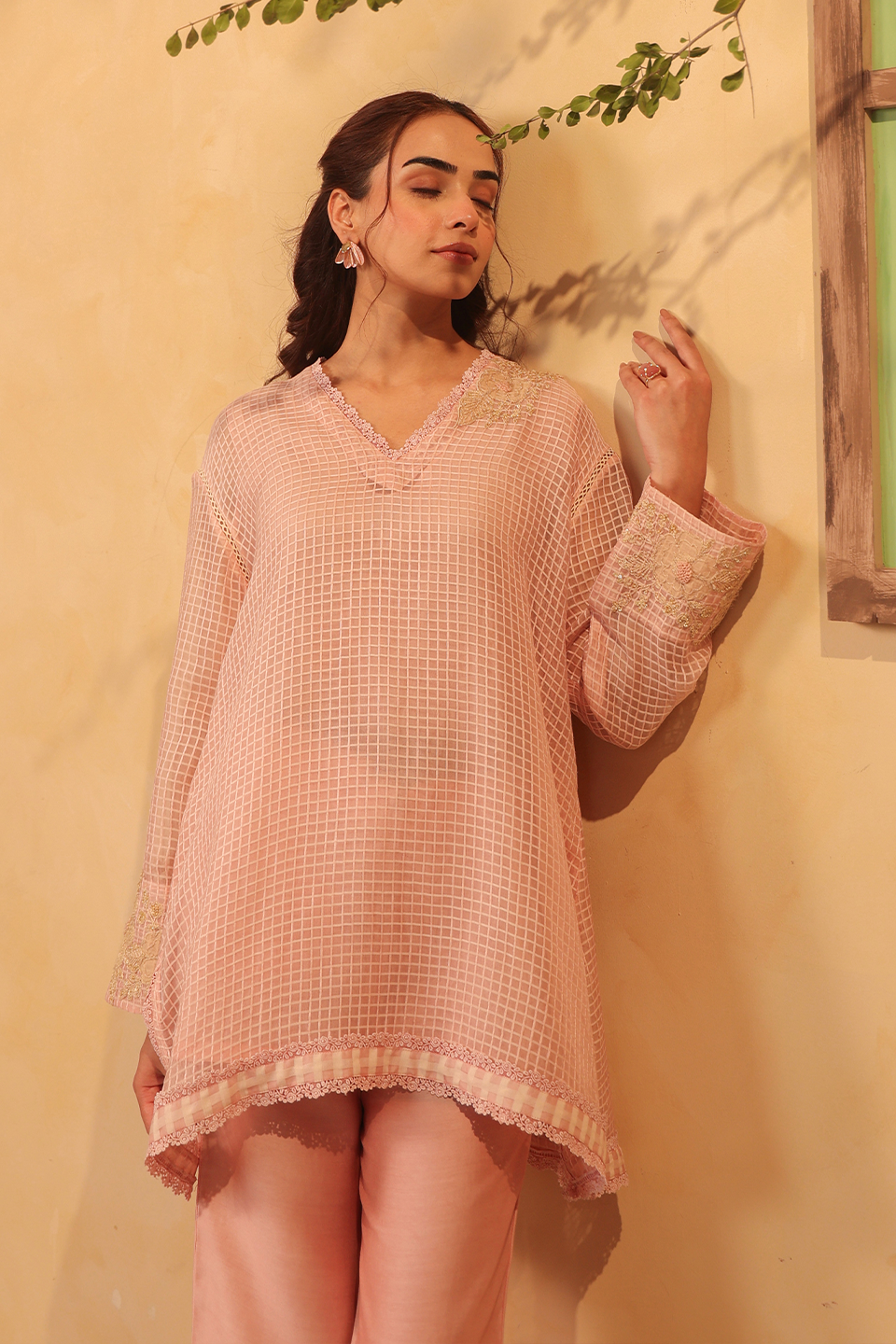 Vaayu Light Pink Applique Co-ord Set Set