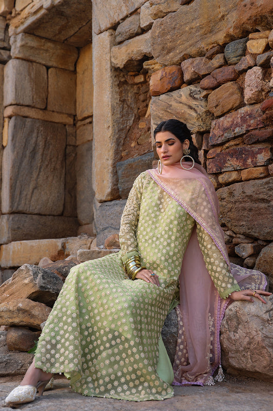 Vaayu Green Close Neck Kurta Set