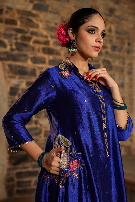 Cheent Embroidery Solid Collar Pocket Kurta Set