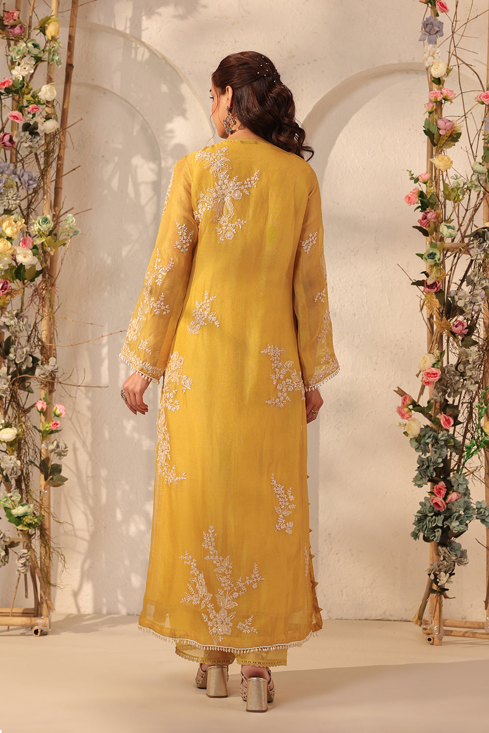 Vaayu Yellow Jaal Straight kurta Set