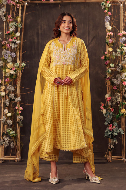 Vaayu Yellow Panelled Kalidar Set