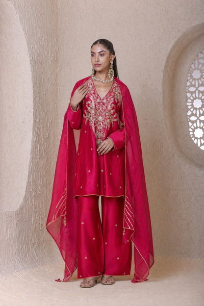 Rangrez Pink Short Pheran Kurta set