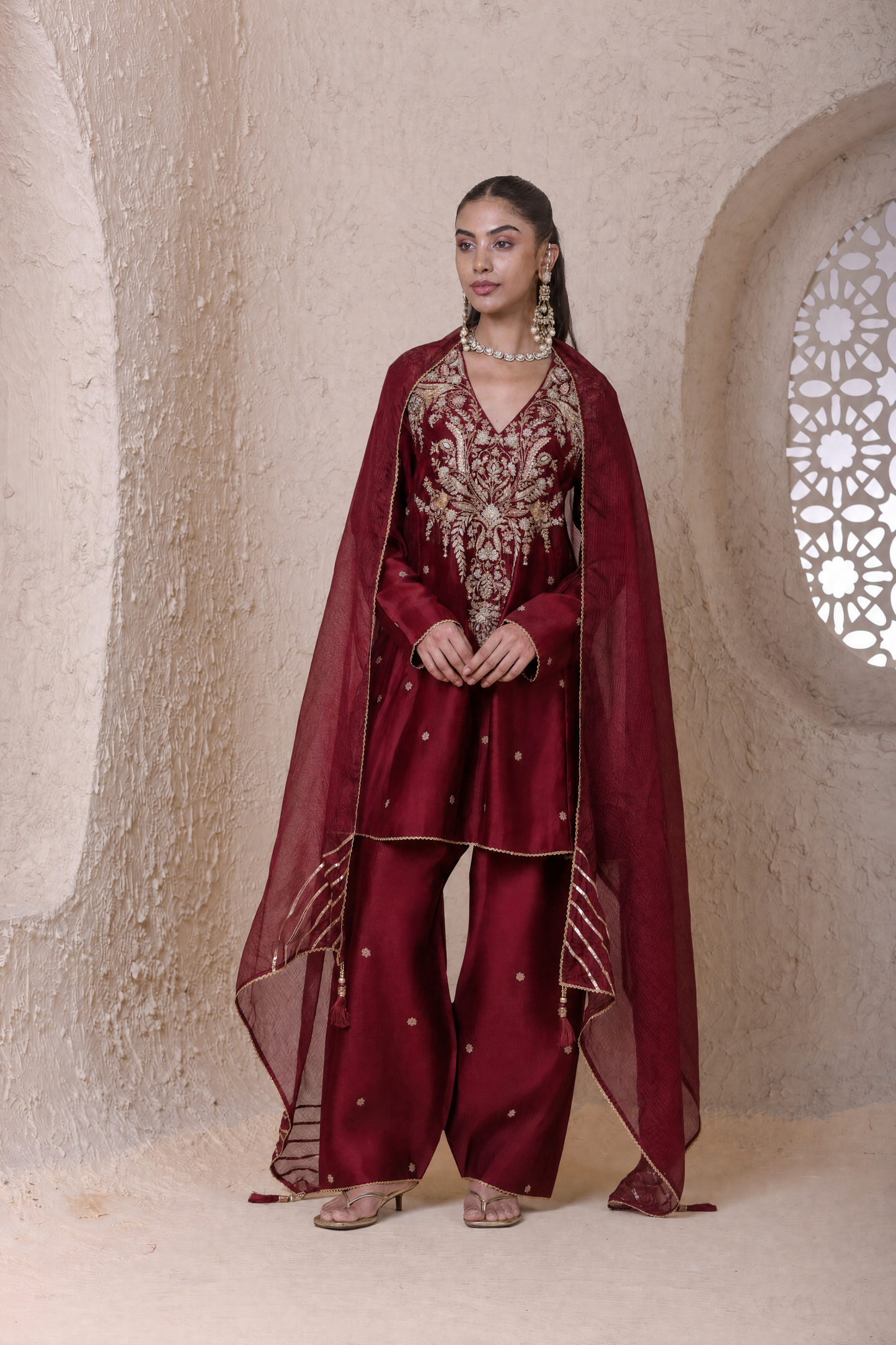 Rangrez Maroon Short Pheran Kurta set