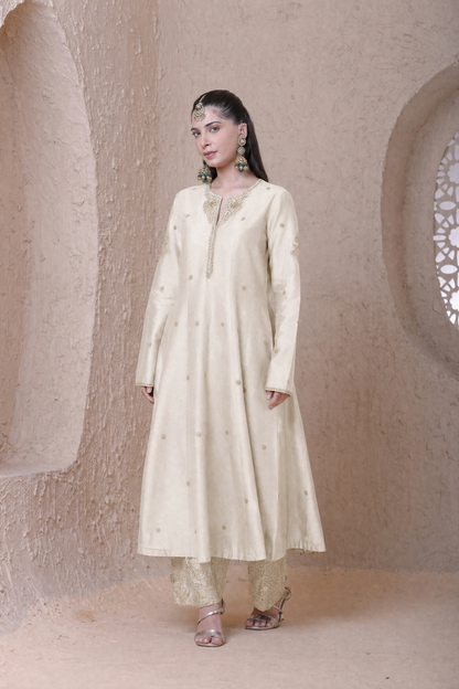 Rangrez Ivory Kalidar Set