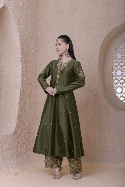 Rangrez Olive Kalidar Set
