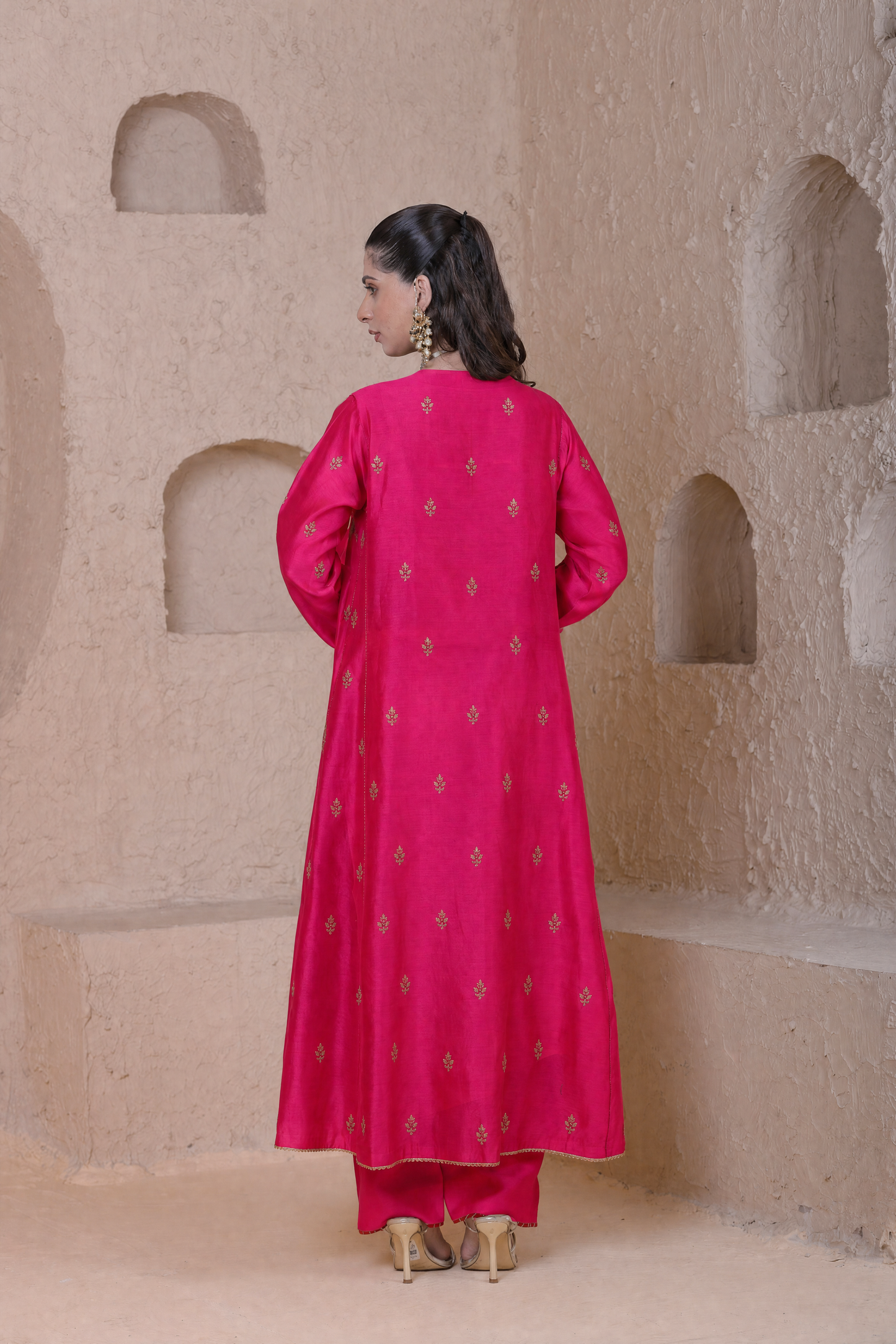 Rangrez  Pink Long Pheran Kurta Set