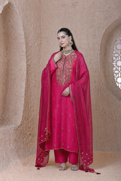 Rangrez  Pink Long Pheran Kurta Set