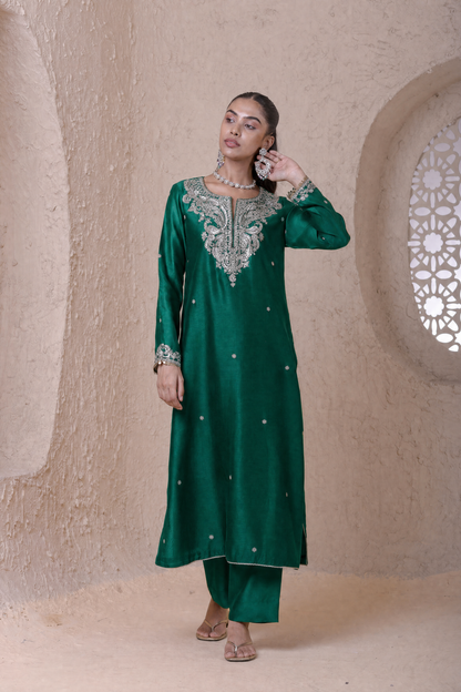 Rangrez Green Zari Kurta Set