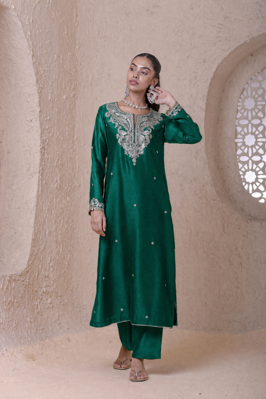 Rangrez Green Zari Kurta Set