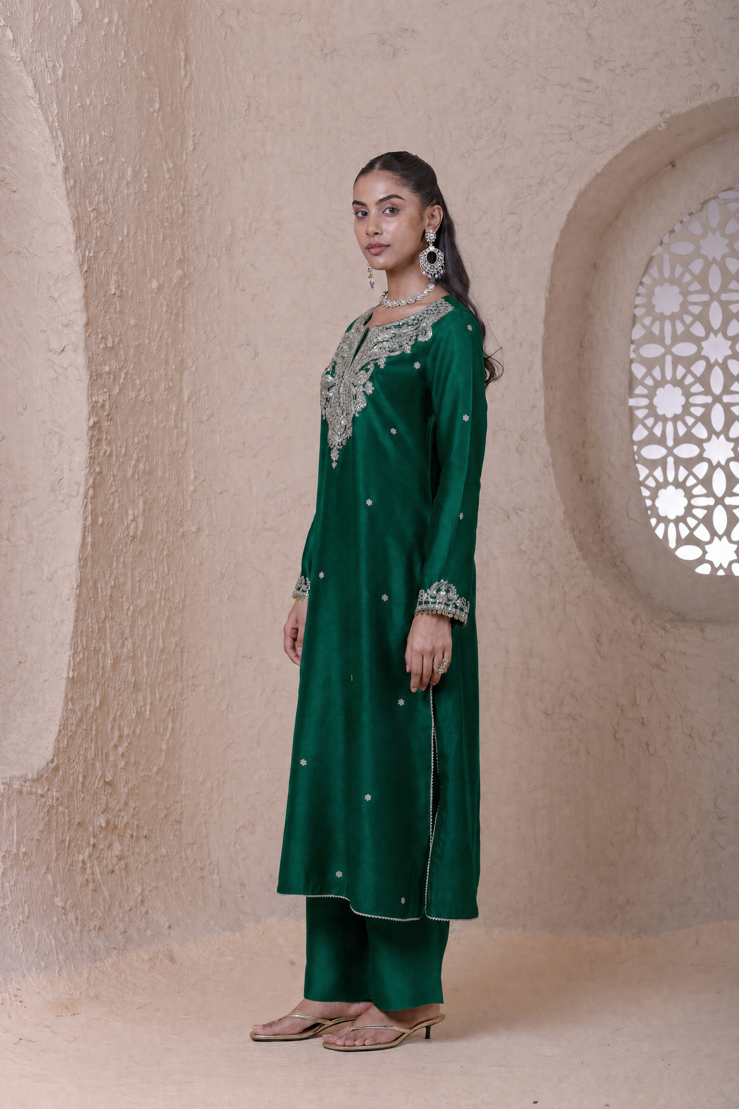Rangrez Green Zari Kurta Set
