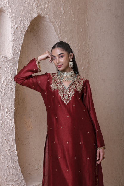 Rangrez Maroon V neck Long Kurta Set