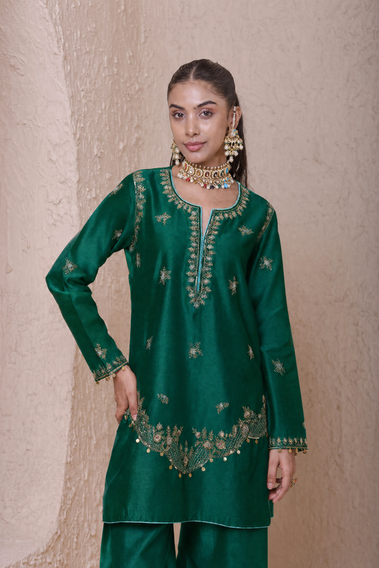 Rangrez  Green Scallop Short Kurta Set