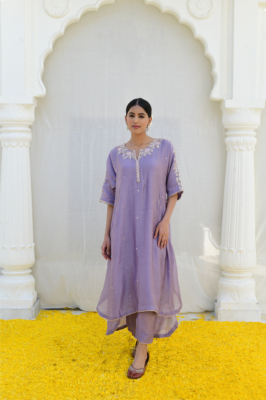 Lilac Roselyn Shoulder Embroidery Kurta Set