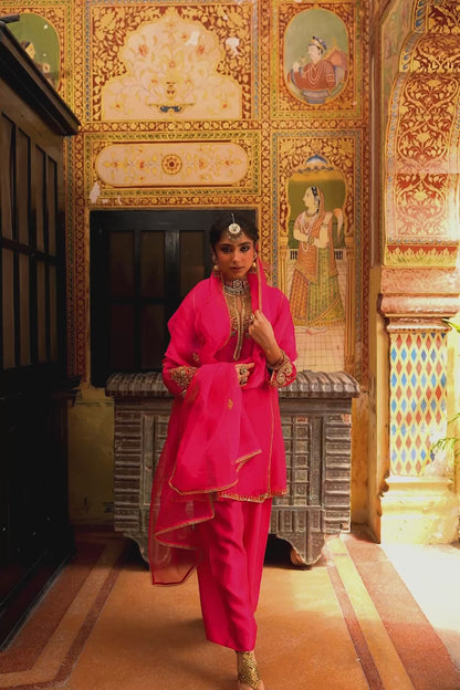 Ahista Pink Pheran Short Kurta Set