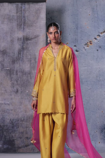 Mehrang Yellow Short Buti Kurta Set