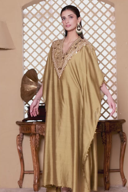 Zar:Rang Olive Green V Neck Kaftan Set