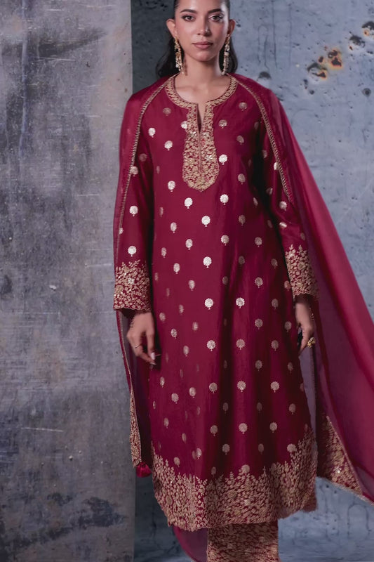 Mehrang Maroon Farshi Kurta Set