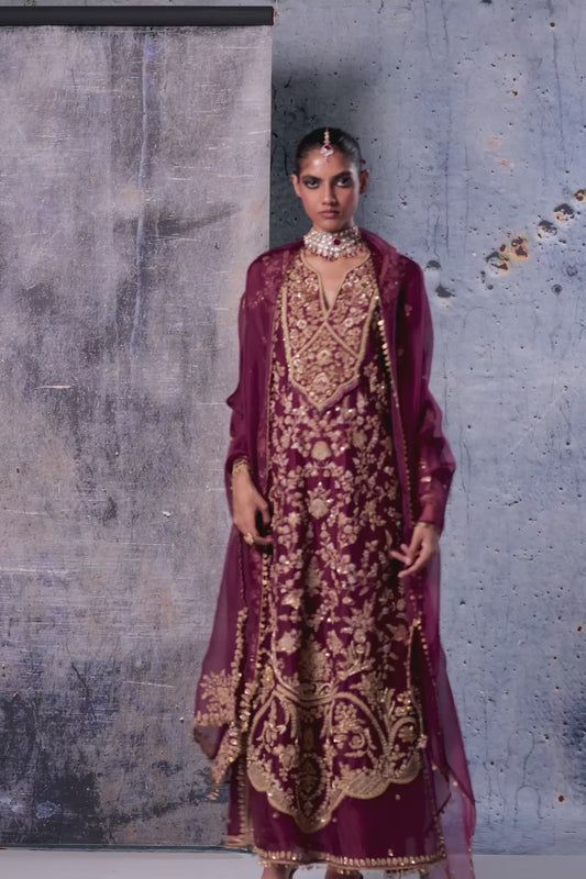 Zar:Rang Wine Long Jaal Kurta Set