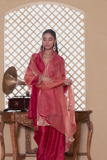Mehrang Red Short Buti Kurta Set
