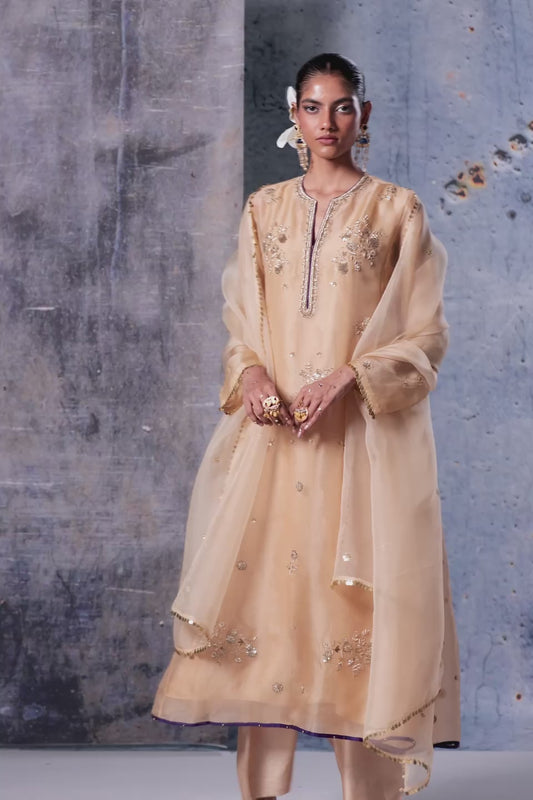 Zar:Rang Ivory Phool Kurta Set