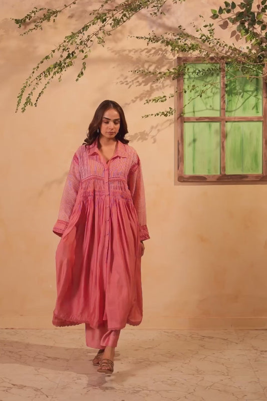 Vaayu Pink Pintuck Collar Kurta Set
