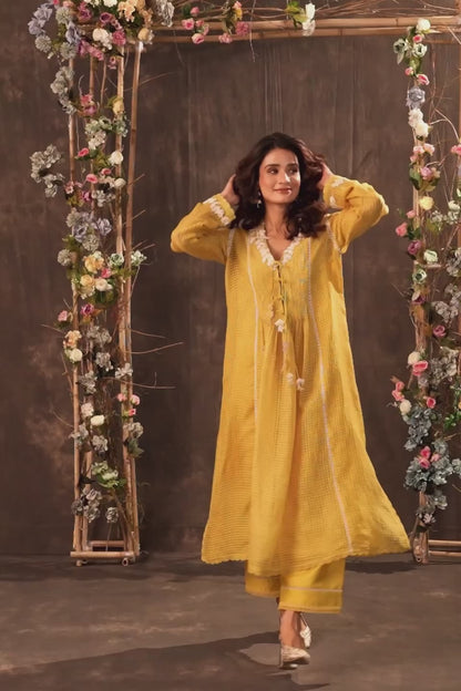 Vaayu Yellow Tie-up Kurta Set