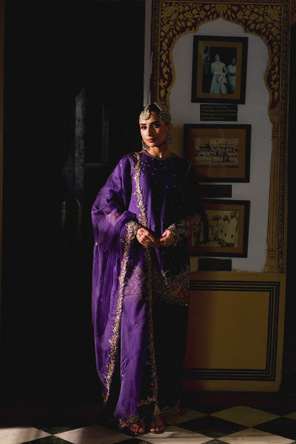 Ahista Purple Mayur Applique Short Kurta With Heavy Dupatta