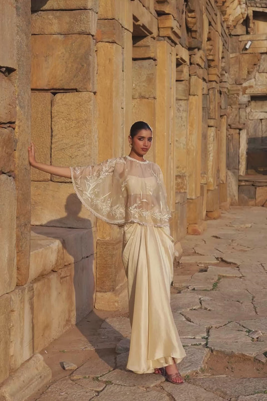 Vaayu Beige Cape Set