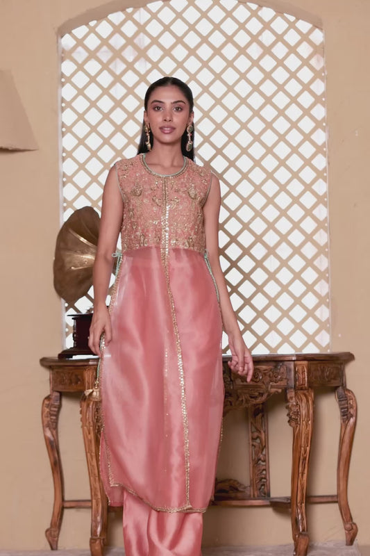 Mehrang Peach Tie-up Sleeveless Kurta Set