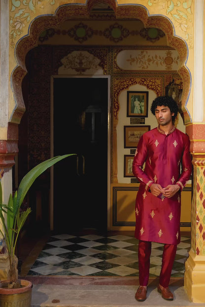 Ahista Maroon Tikki Buti Kurta Set