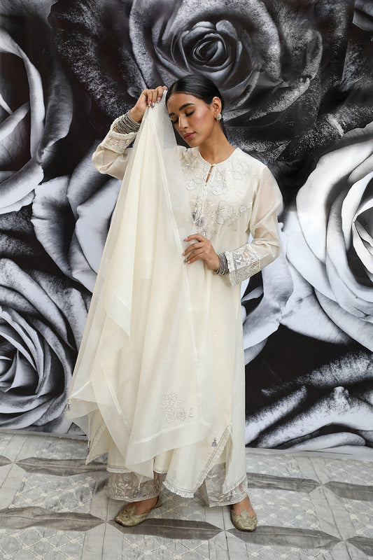 Ivory Applique Yoke Kurta Set