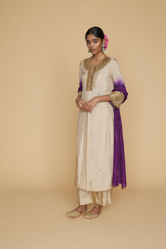 Ivory Purple Ombre Heavy Pitta Neck & Marodi Sleeves Kurta Set