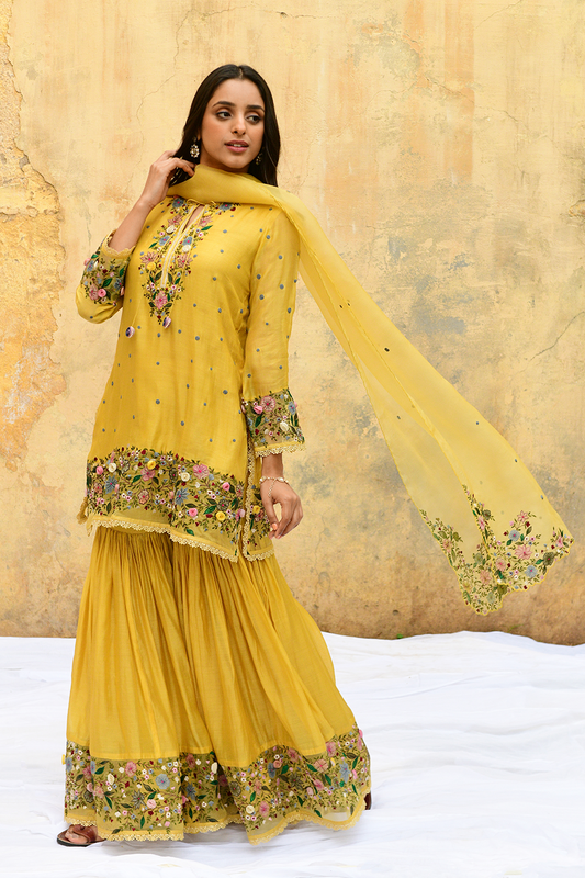 Yellow Orchid Sharara
