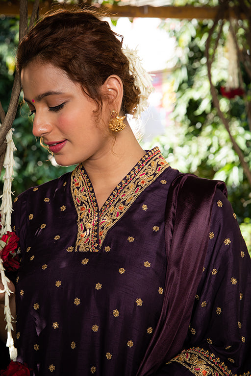 Purple Resham V Neck Kurta Set