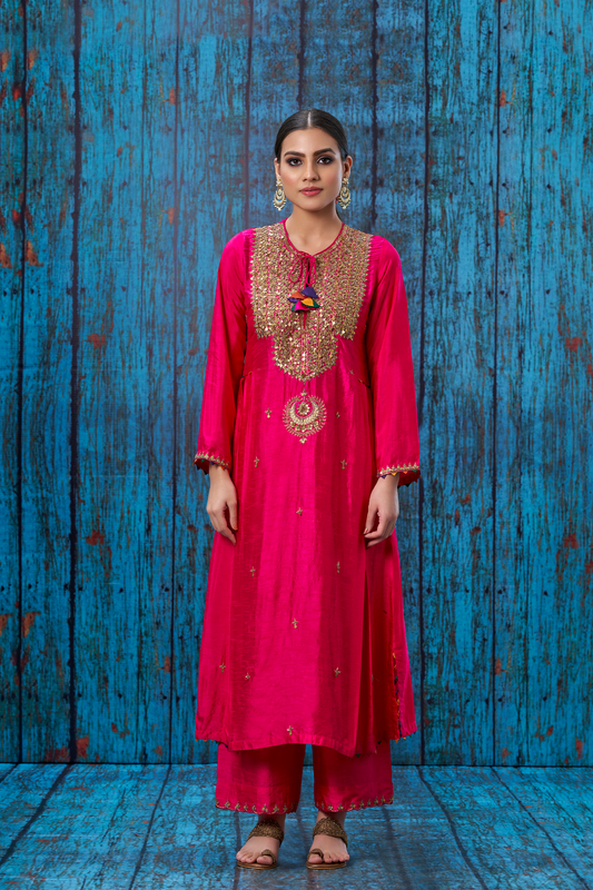 Pink Heavy Tikki Neck Kurta Set