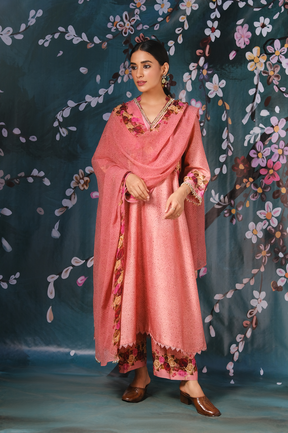 Pink Vintage Rose Style Kurta Set
